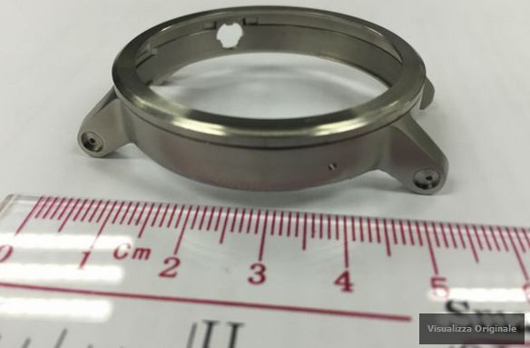 Leaked-images-of-the-Motorola-Moto-360-sequel-and-the-casing-for-the-timepiece (2)
