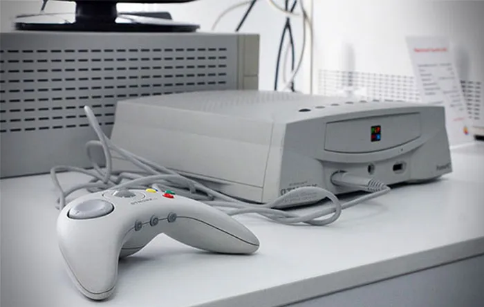 apple-bandai-console-1