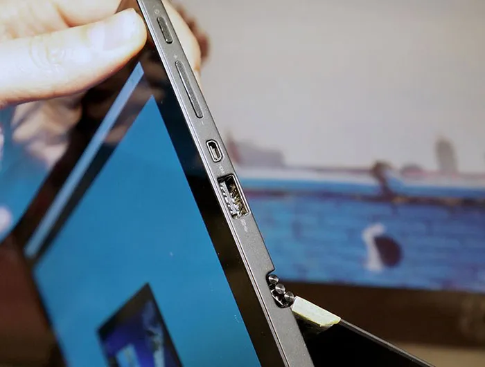 lenovomiix7tabletphotos3_1020