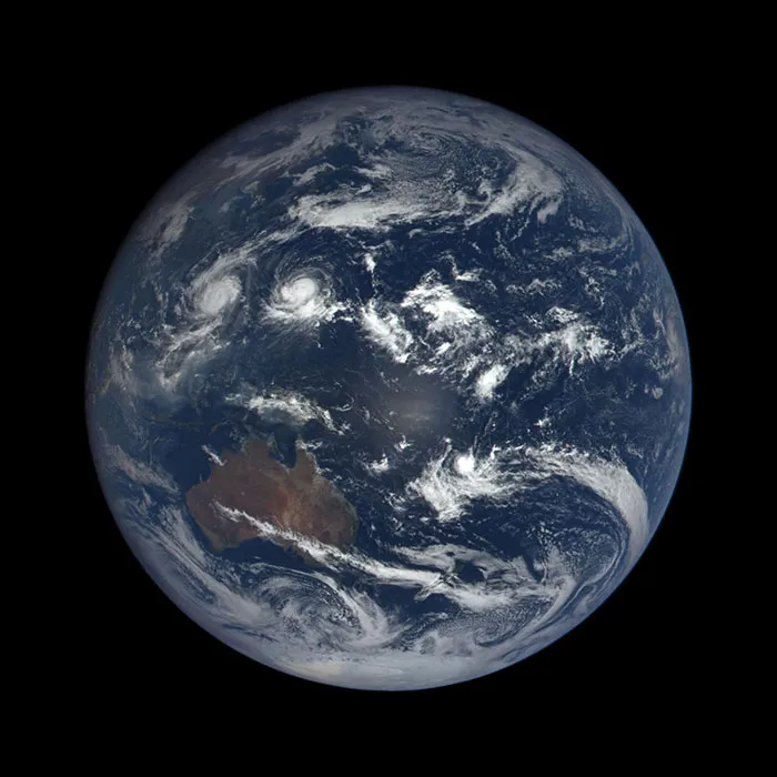 Earth Polychromatic Imaging Camera