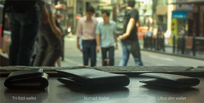 nomad-wallet-iPhone-battery