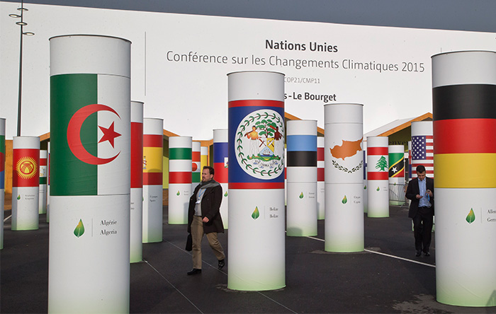 کنفرانس پاریس - برآوردها حاکی از آن است که قریب ۱۰ هزار نماینده و ناظر رسمی از جانب کشورهای مختلف عضو و ضمناً بیشتر از ۳ هزار نفر از اصحاب رسانه در این برنامه حضور خواهند داشت.