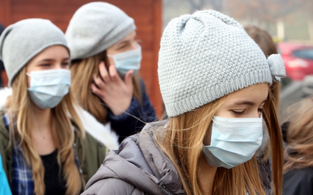3-masks due to air pollution in Sarajevo