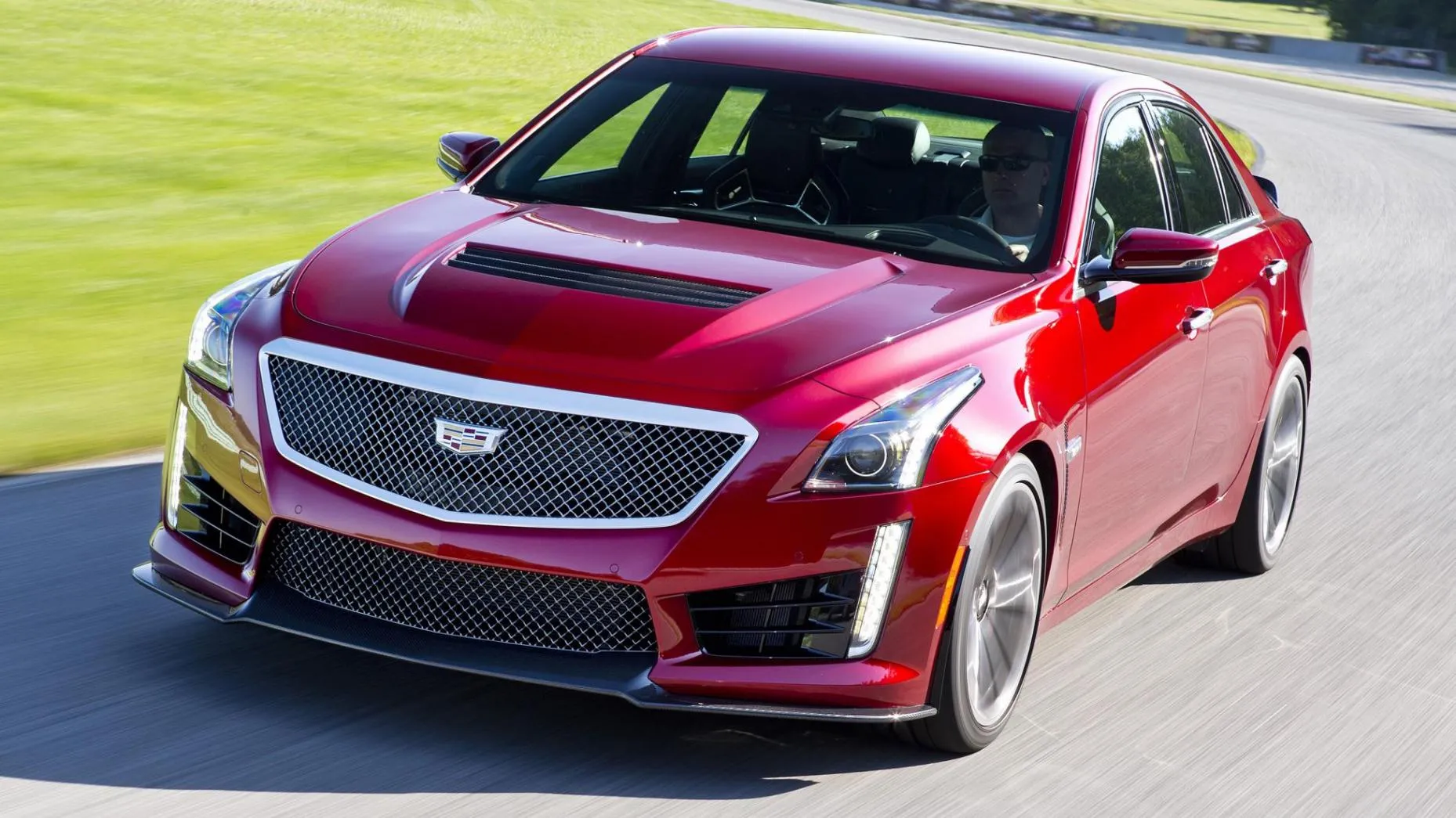 4-Cadillac CTS-V 640bhp, 200mph