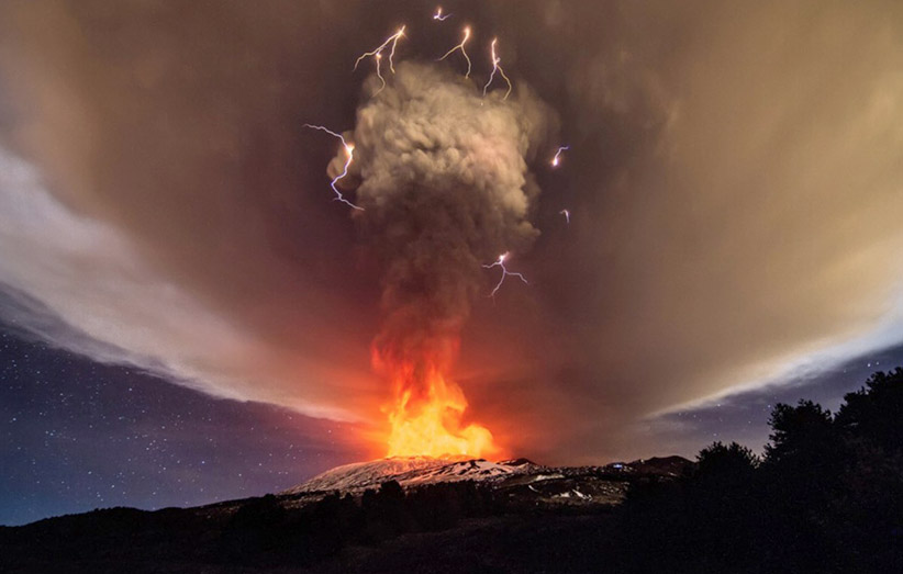 mt-etna-lightning-eruption1