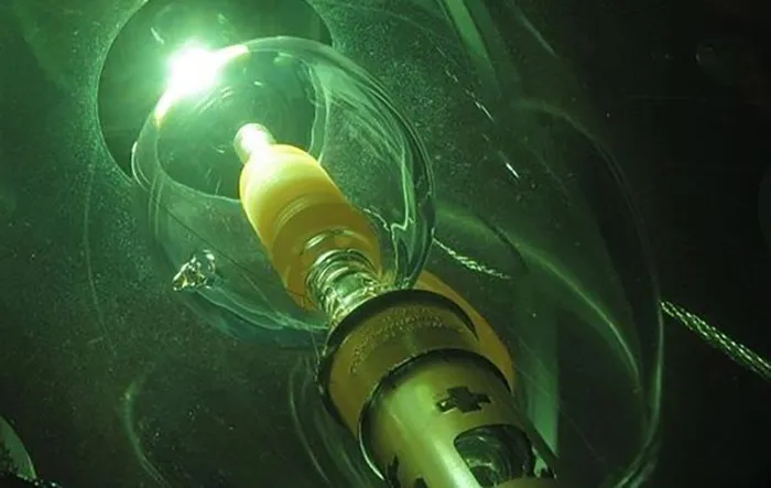 nanotechnology-circuitry-thin-paper-2