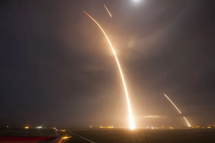 spaceX-rocket