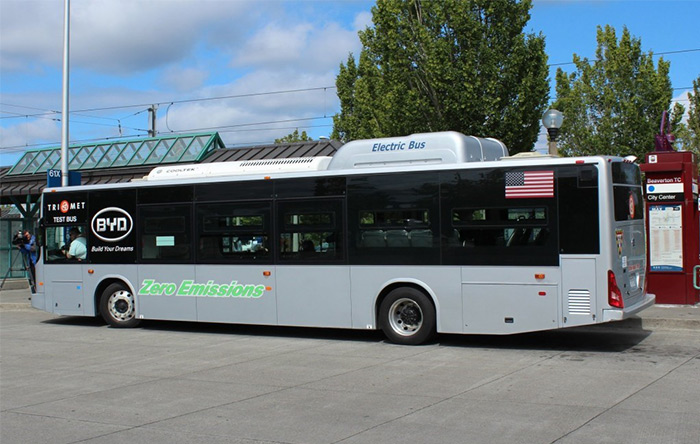 اتوبوس های برقی تولید شده توسط شرکت BYD که در بخش حمل و نقل عمومی امریکا مشغول به کار هستند