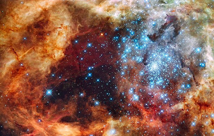 خوشه‌ی ستاره‌ای R136 دارای ستاره‌هایی است که بیش از ۱۵۰ برابر خورشید جرم دارند.