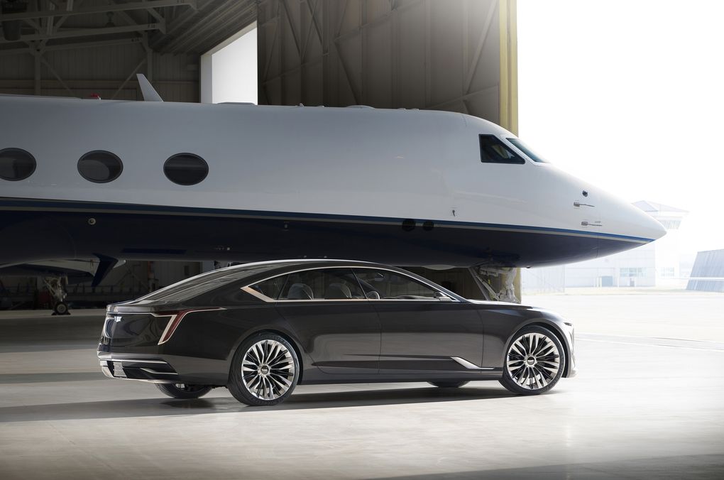 2016-Cadillac-Escala-Concept-Exterior-007.0