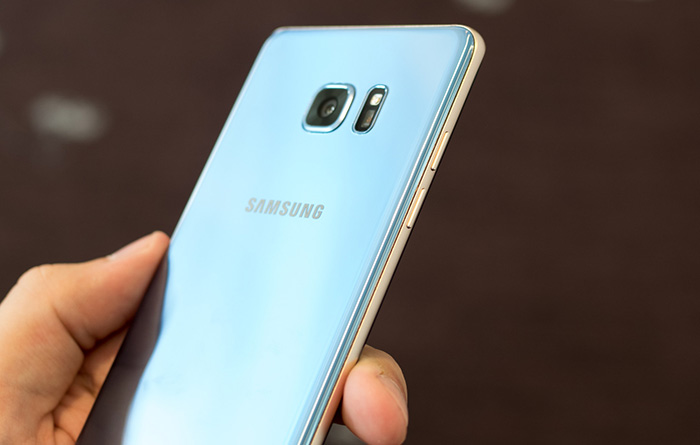 Galaxy-Note-7-Coral-Blue---2