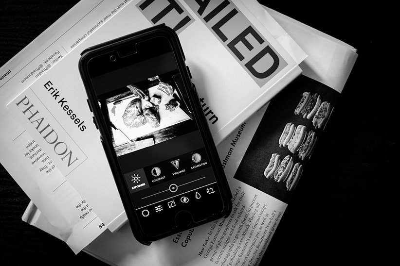۰۴ - عکاسی سیاه و سفید کنتراست بالا با دوربین گوشی موبایل
