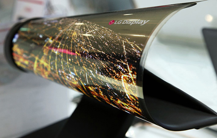 CES_2016_18_inch_Rollable_OLED.0.0