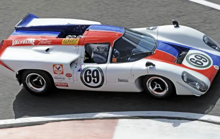 Lola-T70