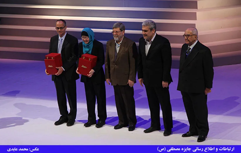 Mostafa-prize-winner-1