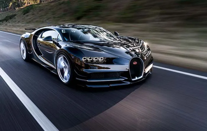 04_CHIRON_dynamic_front_WEB.0.0