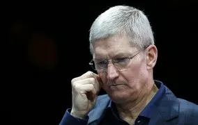 مدیر عامل اپل - تیم کوک - کاهش فروش آیفون