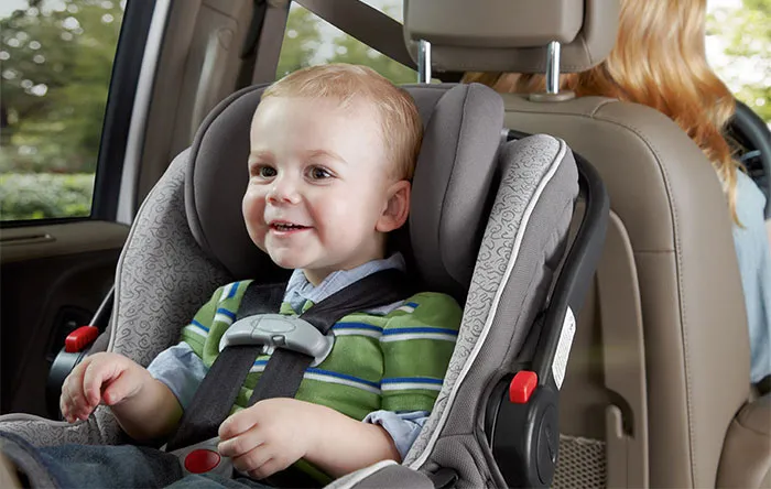 ۰۱ - صندلی خودروی کودک