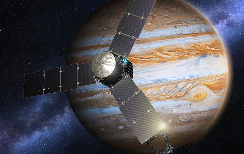 طرحی گرافیکی از فضاپیمای جونو در مدار مشتری