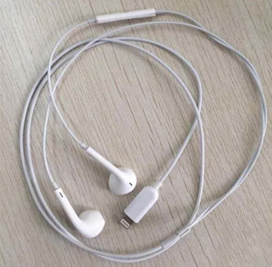 iPhone7-headphone-1