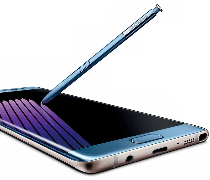 First-Samsung-phone-with-a-USB-C-port