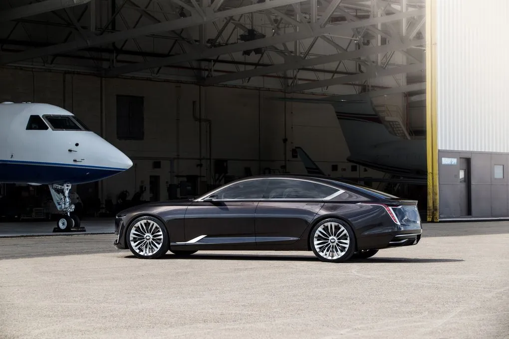 2016-Cadillac-Escala-Concept-Exterior-011.0