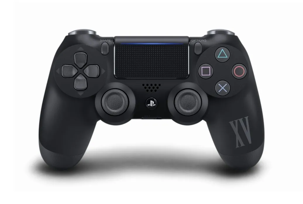 ps4-slim-ffxv-luna-edition-3