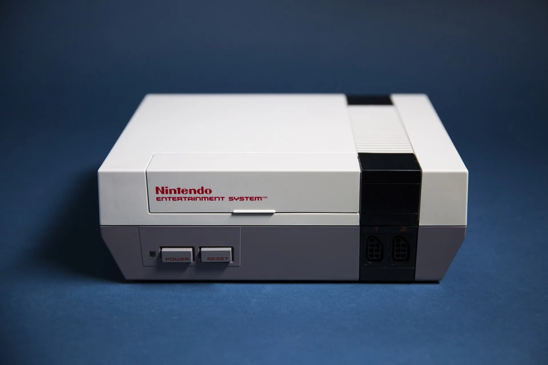 NES Classic Teardown Polygon (1)