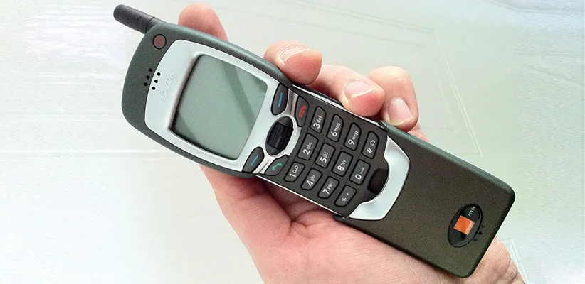 گوشی موبایل نوکیا 7110