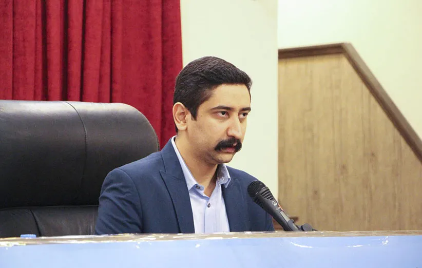 photo5906743998658226099