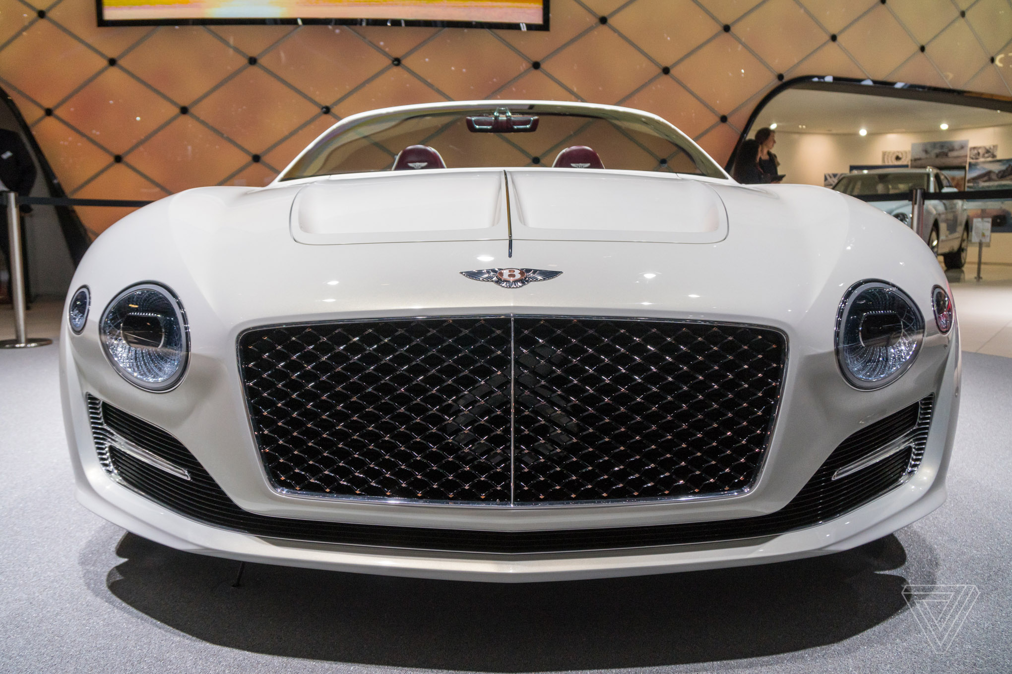 Машина похожая на бентли. Бентли электрокар. Бентли 2021 электрокар. Бентли 6. Bentley Exp 12 Speed 6e Concept.