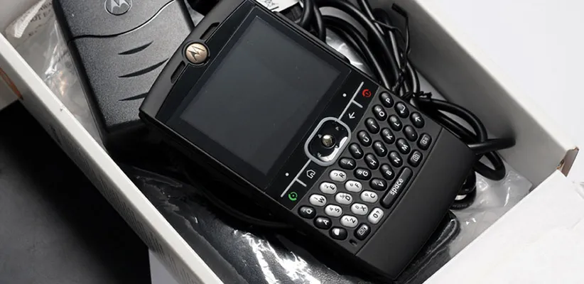 موتورولا Q - قربانیان استیو جابز - اپل آیفون نسل اول