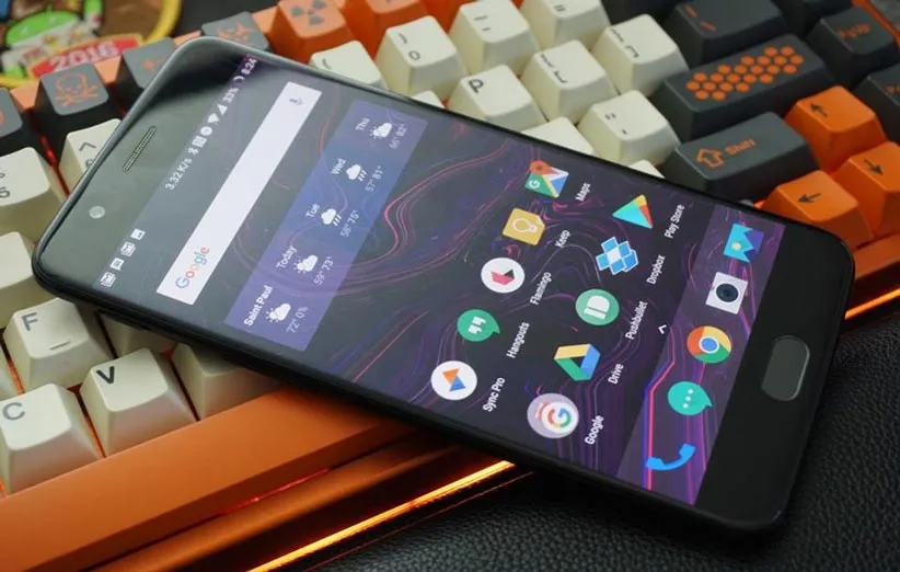 ۳ ویژگی مثبت و منفی درباره‌ی گوشی وان پلاس ۵