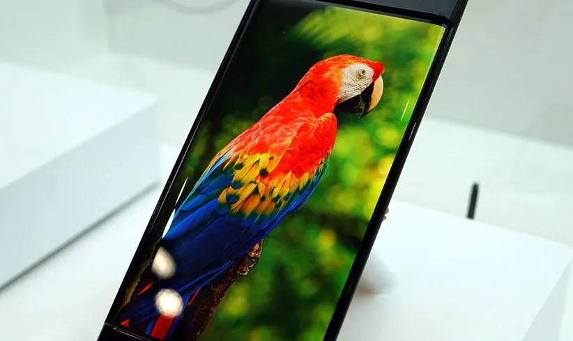 اولد پلاستیکی - تکنولوژی فراموش‌شده‌ی صفحه نمایش که بازمی‌گردد