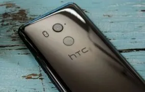 گوشی HTC