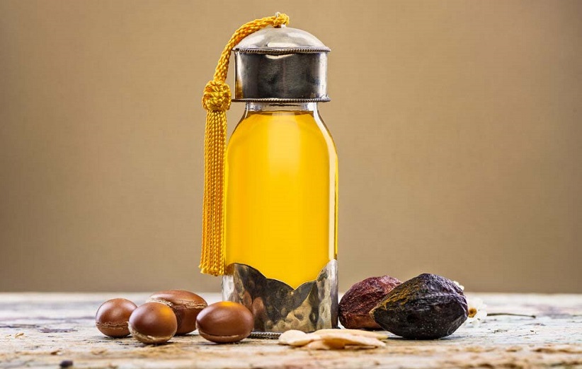 روغن آرگان چیست - خواص روغن آرگان برای مو و پوست | دیجی‌کالا مگ