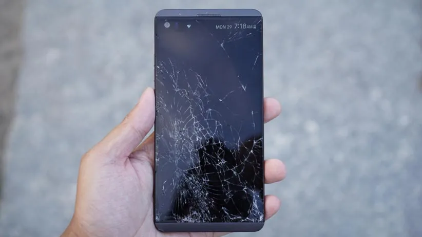 نمایشگر شکسته