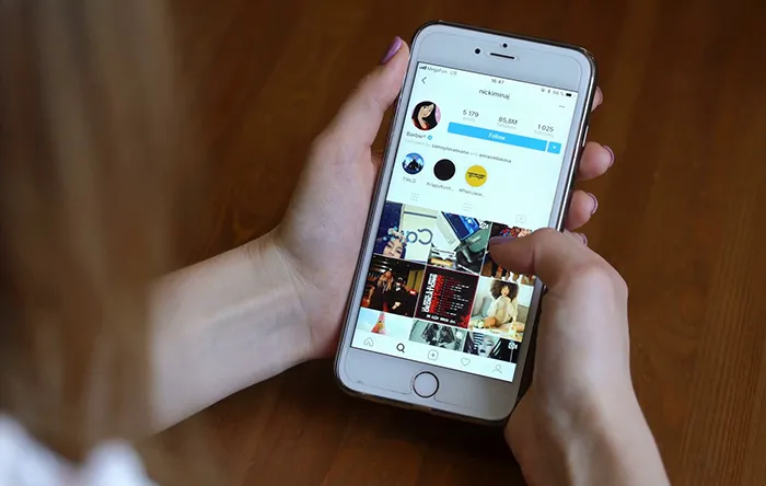 اینستاگرام آیفون