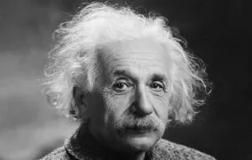 آلبرت انیشتین