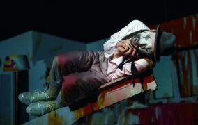 عقاید یگ دلقک