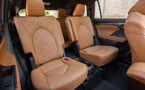 تویوتا هایلندر 2020