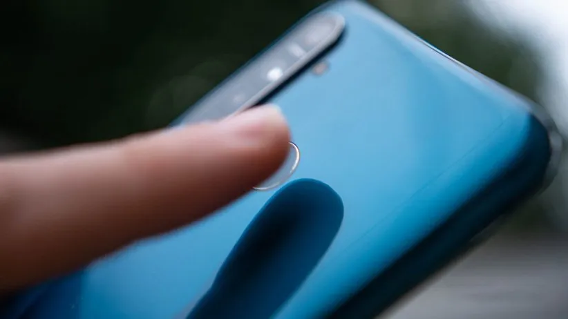 حسگر اثر انگشت