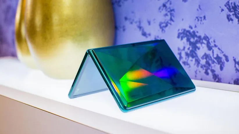 گوشی تاشو TCL