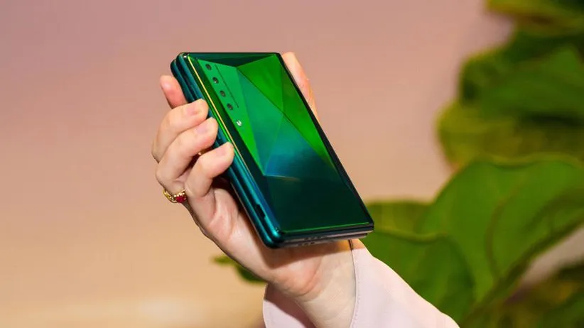 گوشی تاشو TCL