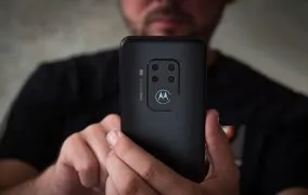 موتورولا +Edge