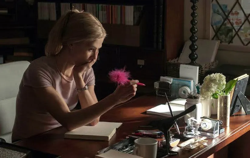 تفریحات خانگی در روزهای قرنطینه دختر گمشده