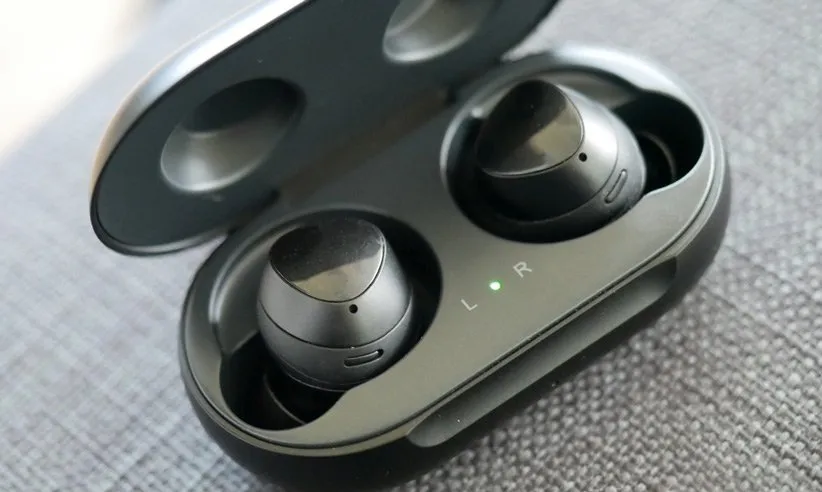 گلکسی بادز پلاس