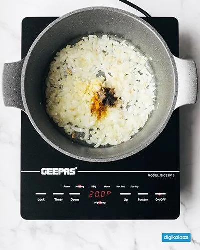 تفت دادن پیاز