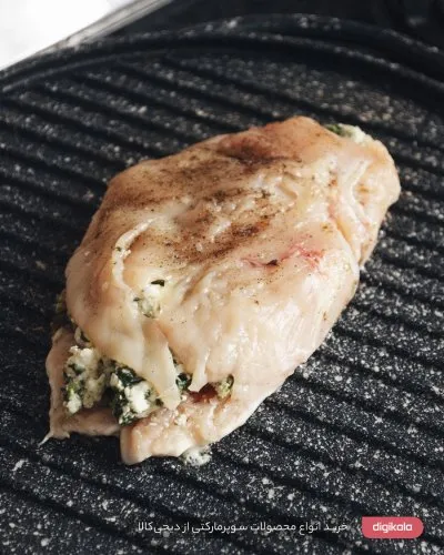 مرغ و پنیر و اسفناج