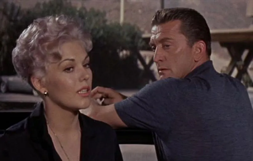 فیلم های پیشنهادی آلمادووار در قرنطینه وقت ملاقات بیگانه ایم